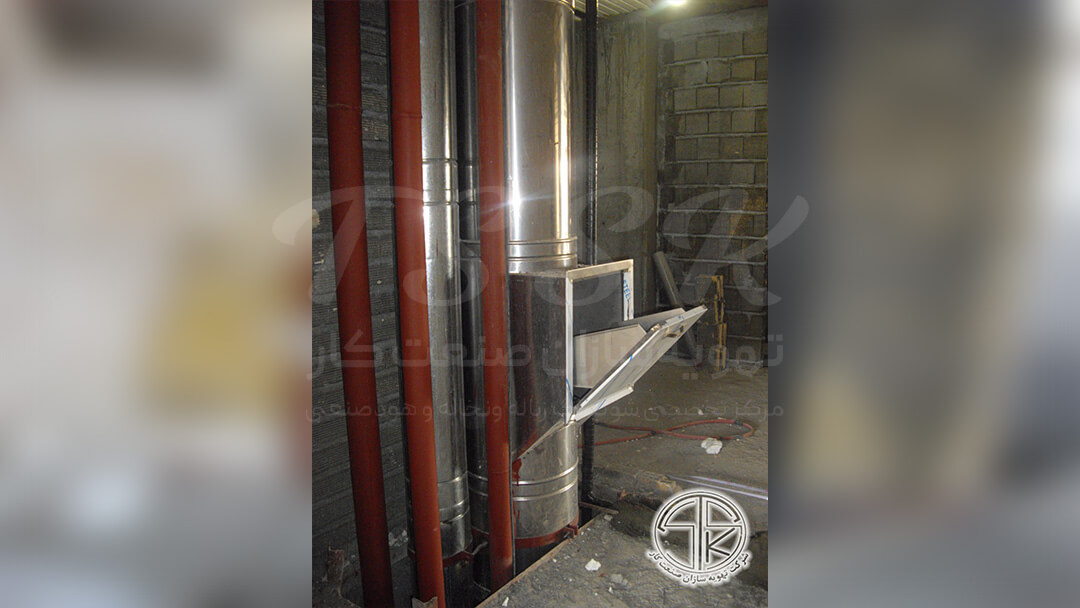 کانال شوتینگ و دریچه شوتینگ نصب شده پیش از مرحله نازک کاری ساختمان