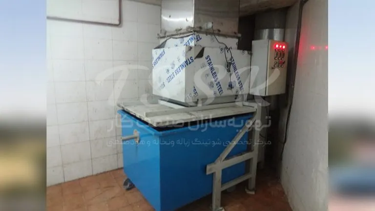 سیستم شوتینگ زباله 2 مخزن شوتینگ زباله با کامپکتور