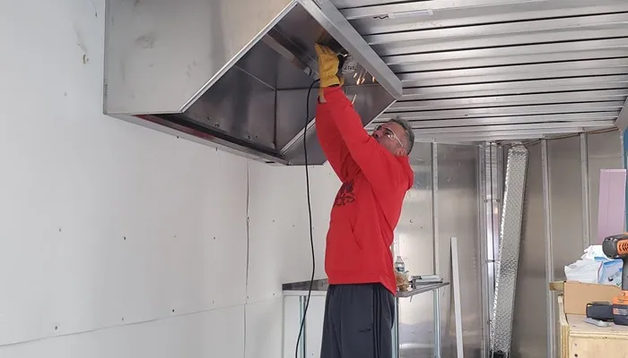 رایجترین اشتباهات نصب هود صنعتی و راهکارها 4 اشتباهات نصب هود صنعتی